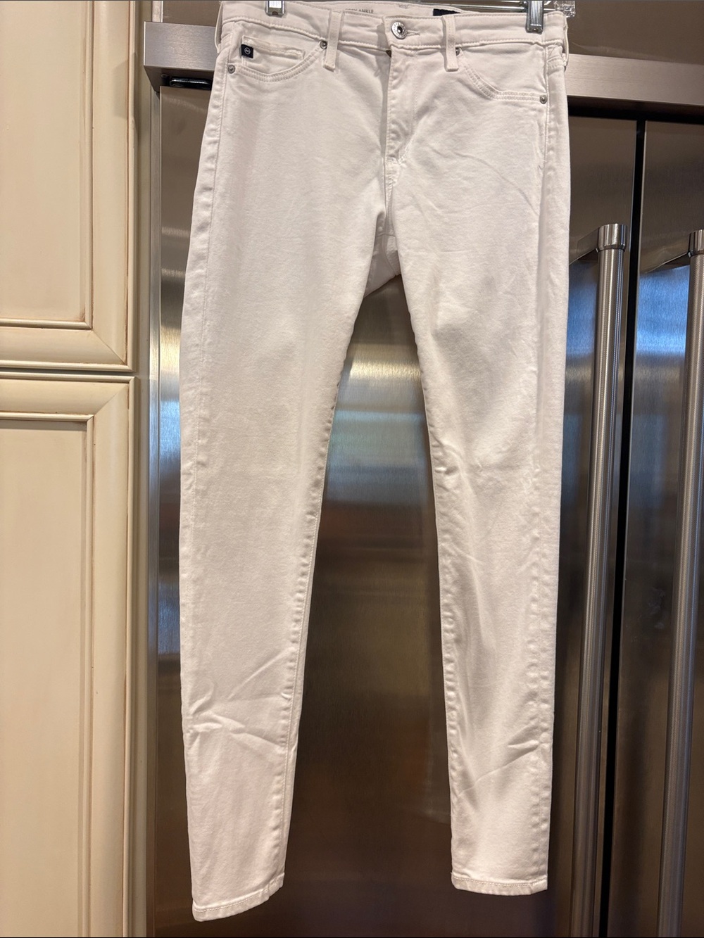Women’s skinny jeans